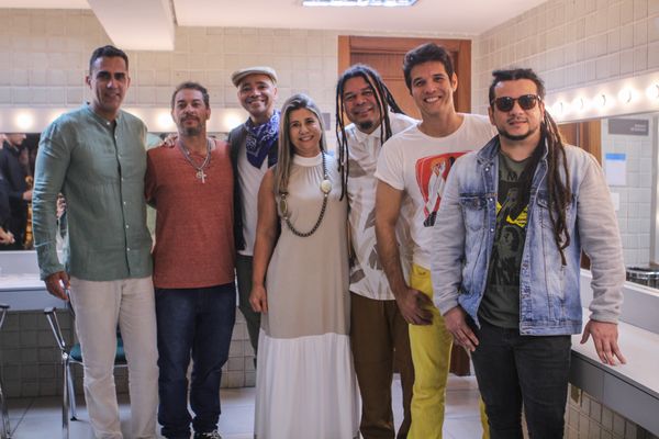 Rodrigo CX, Renato Casanova, Anderson Ventura, Bob Reggae, Amaro Lima e Jon Santos com Ana Angelica Motta