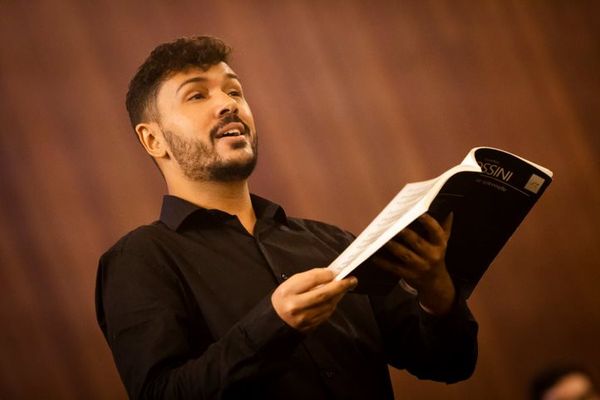 Alexandre Bianque, de 26 anos, é promessa na música clássica do Espírito Santo.