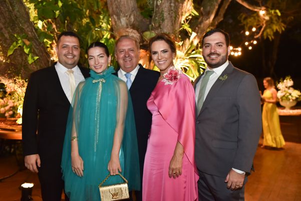 Casamento de Gabriella Xavier Lindenberg Von Schilgen e  Renzo Coelho Binoti