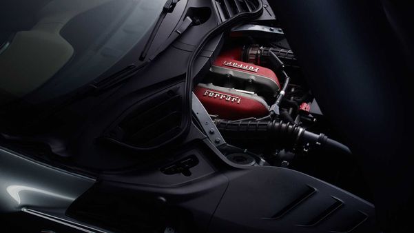 Dotada de um motor V12 de 725 cv, com torque de 73 kgfm, a Purosangue faz de 0 a 100 km/h em 3,3 segundos por Ferrari/Divulgação