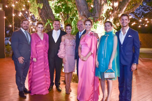 Vinicius Gazzinelli, Hannah Cade, Eduardo e Barbara Gazzinelli, Guilherme e Denise Gazinelli, Gabriela Gazinelli e Cesar Pires