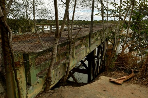 Em 2009 a ponte Getúlio Vargas desabou matando a manicure Devanir Farias de Souza, que caminhava no local  por Fernando Madeira