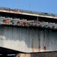  Montagem de estrutura para construção de ciclovia e tela de proteção na Terceira Ponte, em Vitória
