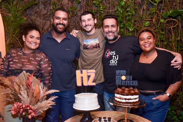 Daniela Salgado, Erik Oakes, Felipe Khoury, Gustavo Cheluje e Jéssica Coutinho por Mônica Zorzanelli