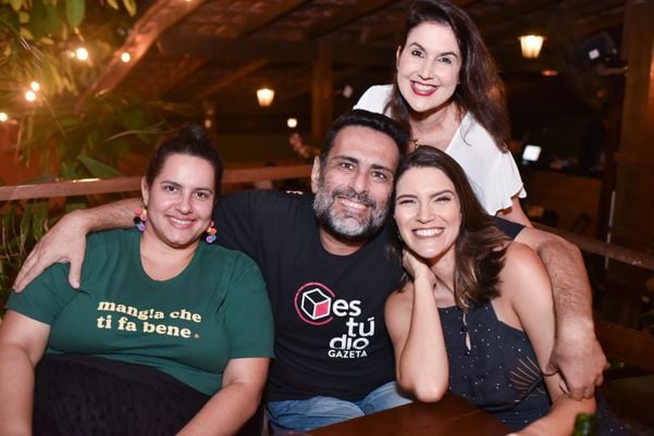 Evelize Calmon, Gustavo Cheluje, Renata Rasseli e Luanna Carvalho por Mônica Zorzanelli