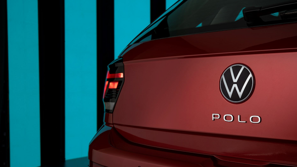 Volkswagen Polo chega de cara nova com motor turbo e mais conectado