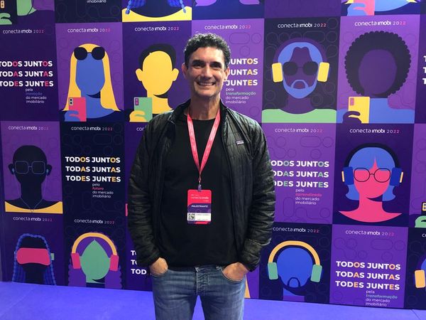 Juarez fez palestra no Conecta Imobi por Flávia Martins