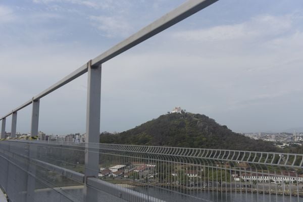 Concretagem da ciclovia na Terceira Ponte, no sentido Vitória a Vila Velha, fica pronto  por Vitor Jubini
