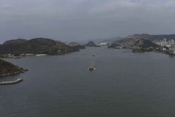 Concretagem da ciclovia na Terceira Ponte, no sentido Vitória a Vila Velha, fica pronto  por Vitor Jubini