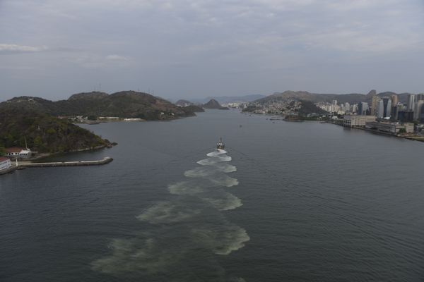 Concretagem da ciclovia na Terceira Ponte, no sentido Vitória a Vila Velha, fica pronto  por Vitor Jubini
