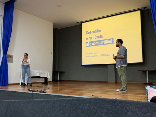 Oficina do Informação de Verdade no Colégio Salesiano, em Jardim Camburi, Vitória por Colégio Salesiano/Divulgação