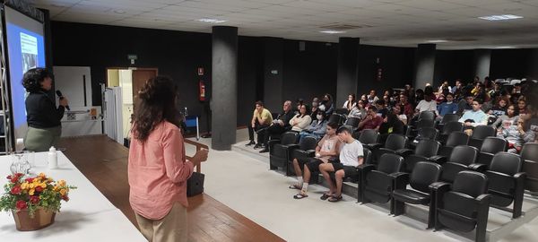 Oficina do Informação de Verdade no Ifes de Cariacica por Ifes Cariacica/Divulgação