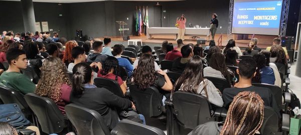 Oficina do Informação de Verdade no Ifes de Cariacica por Ifes Cariacica/Divulgação