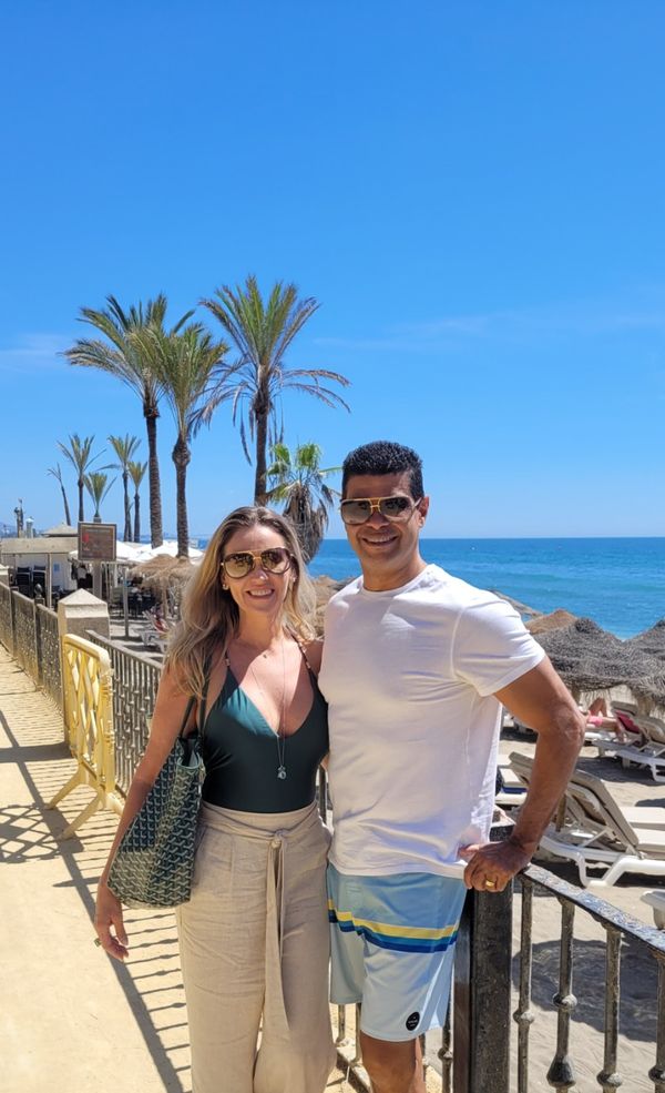 Tatiana e Dorion Soares, em Marbella