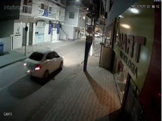 Imagens mostram momento em que o suspeito do crime em Marechal Floriano foi preso por Polícia Civil