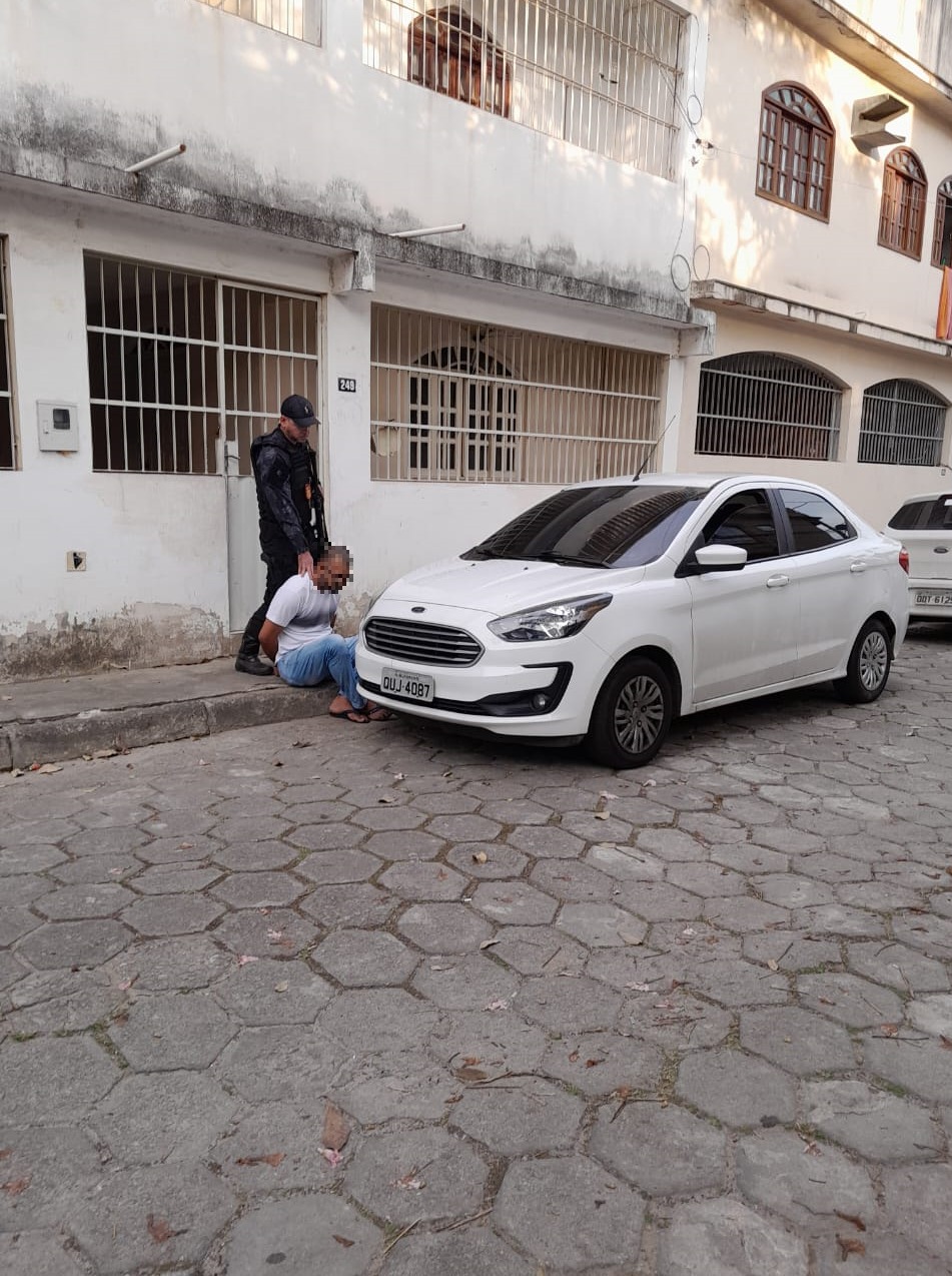 Imagens mostram momento em que o suspeito do crime em Marechal Floriano foi preso
