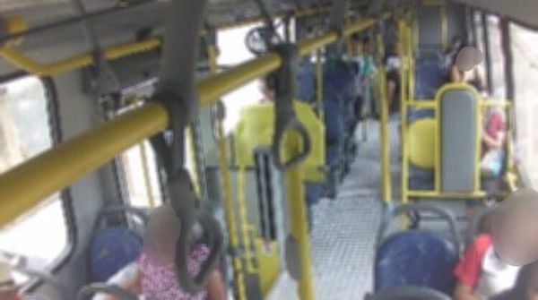 Reprodução de imagem captada por câmera de videomonitoramento no Transcol, sem reconhecimento facial.