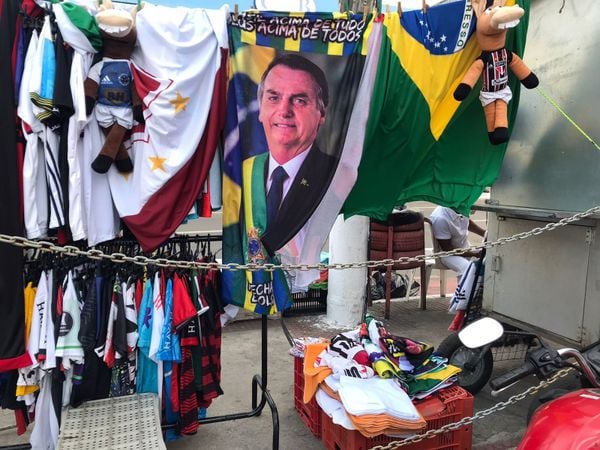 "Datatoalha" na Glória por Mikaella Mozer