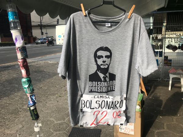 "Datatoalha" na Praça Getúlio Vargas por Atílio Esperandio