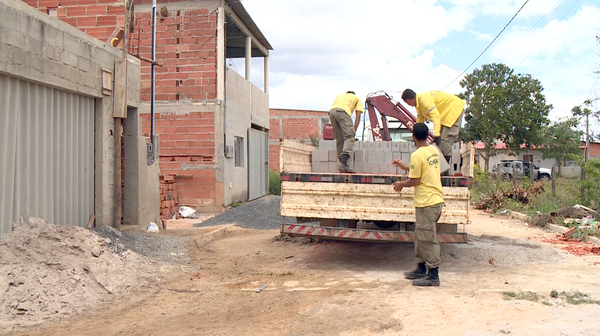 Operação do Ibama desapropria famílias morando em área de Mata Atlântica no ES