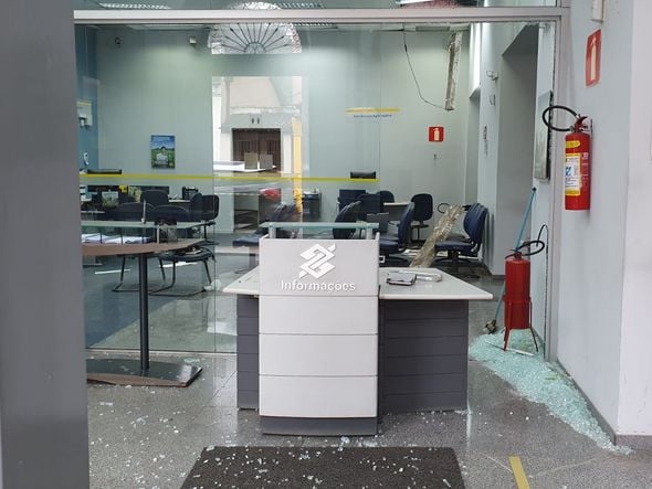 Interior da agência do Banco do Brasil  por Carlos Alberto Silva | A Gazeta