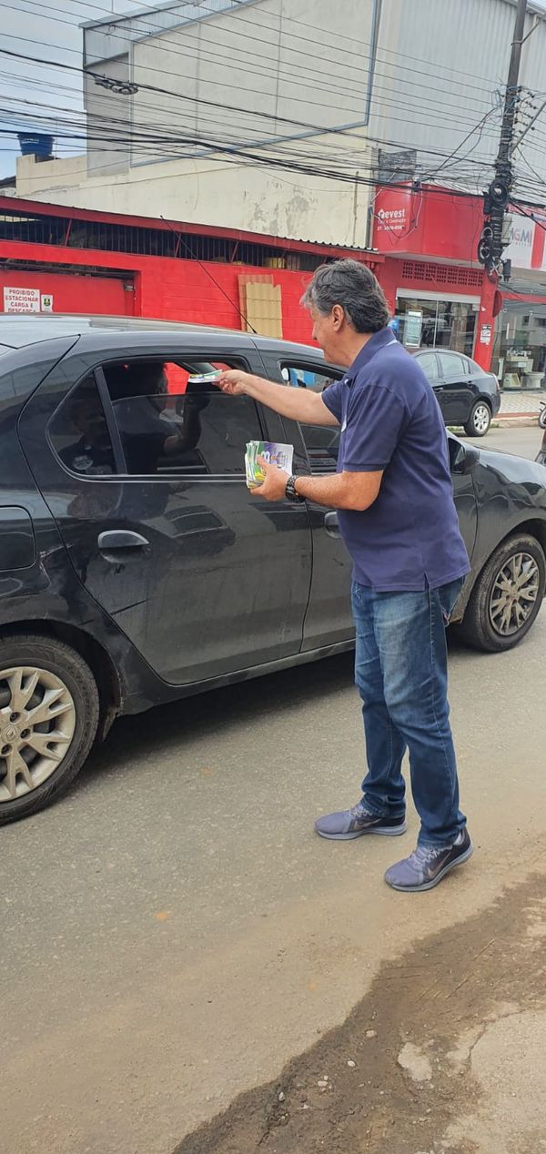 Em busca dos últimos votos por Reprodução