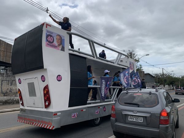 Trio elétrico da carreata de Casagrande por João Vitor Castro