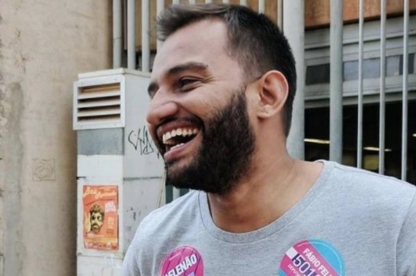Fábio Félix (PSOL) que se elegeu deputado distrital e se tornou o parlamentar mais votado na história de Brasília, com 51.792 votos