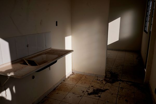 Casas do condomínio Mata do Cacau do programa Minha Casa Minha Vida em Linhares por Fernando Madeira