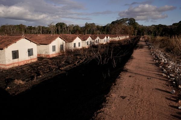 Casas do condomínio Mata do Cacau do programa Minha Casa Minha Vida em Linhares por Fernando Madeira