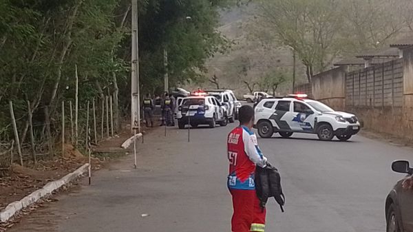 Motorista em fuga morre durante confronto com a polícia em Cachoeiro