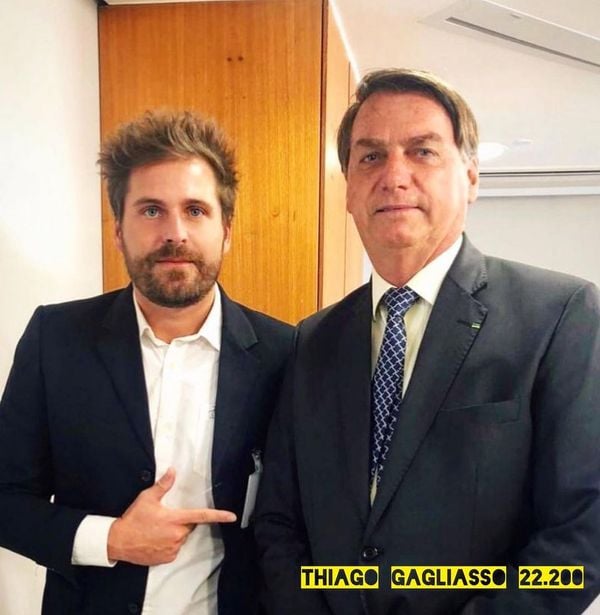 Thiago Gagliasso (PL), ao lado de Jair Bolsonaro: pautas conservadoras