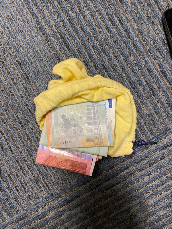 Apreensão de dinheiro, joias e escrituras em operação da PF no ES em SC por Polícia Federal