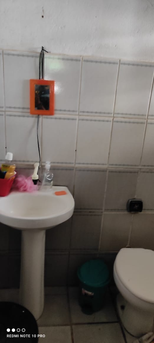 Casa de acolhimento em Viana tinha sujeira e mau cheiro por Divulgação | Prefeitura de Viana