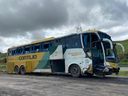 Ônibus tomba e deixa 10 pessoas feridas na BR 101, em Anchieta(Matheus Passos)