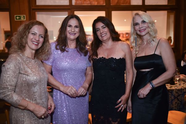  Brigida Alexandre,  Marilza Martins, Regina Meneguelli e Cirlei Benincá 