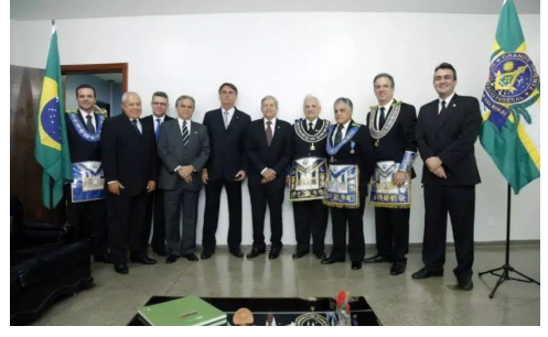 Passando a Limpo: Posts enganam ao associar Bolsonaro e a Maçonaria ao satanismo