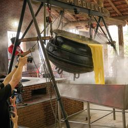 O tradicional Tombo da  Polenta, na 44ª Festa da Polenta realizada no Polentão, em Venda Nova do Imigrante, em outubro de 2022
