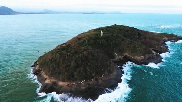 Pesquisa na Ilha dos Franceses, em Itapemirim, onde vivem mais de 1,2 mil cobras por Matheus Martins