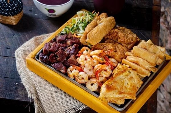 Camarão, charque e peixe, do Point do Açaí, em Belém por Instagram/@pointdoacaibelem