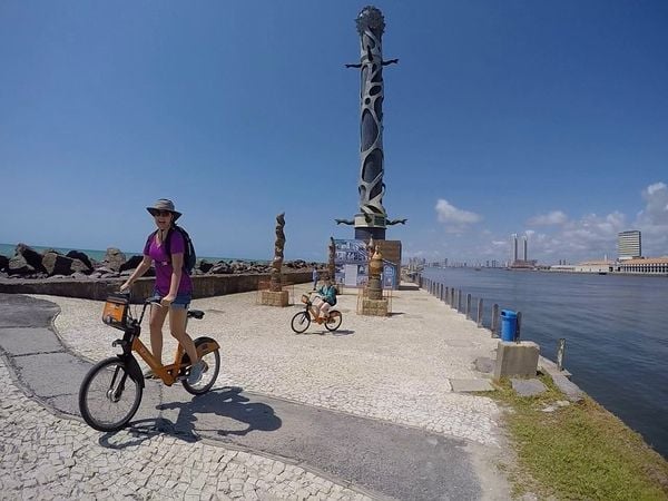 No passeio de bike por Recife podemos conhecer o exótico Parque das Esculturas de Francisco Brennand