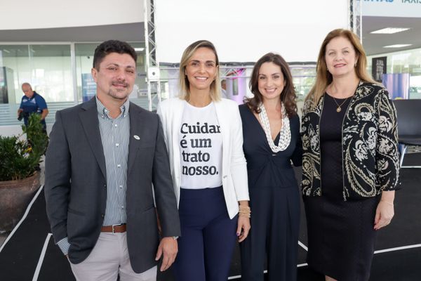 Giuliano de Castro, Rubilene Silva Pimenta, Flávia da Veiga e Sandra Helena Rosa Kwak