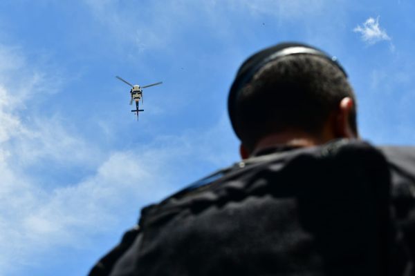 Emoção e homenagens: soldado Ferrani é enterrado em Cariacica por Fernando Madeira