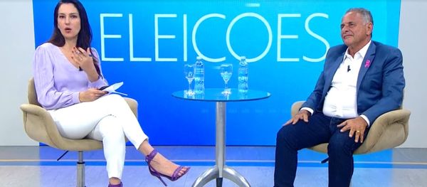 A jornalista Rafaela Marquezini e o candidato ao governo do ES Carlos Manato em entrevista na TV Gazeta