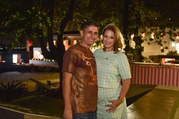 Rico Garcia e Ariane Oliveira por Mônica Zorzanelli