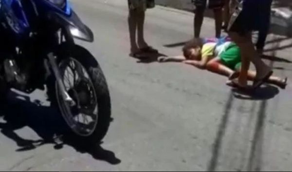 Criança é atropelada por moto em Cariacica