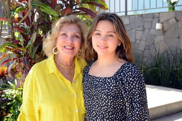 Anamaria Castro e a neta Alice 