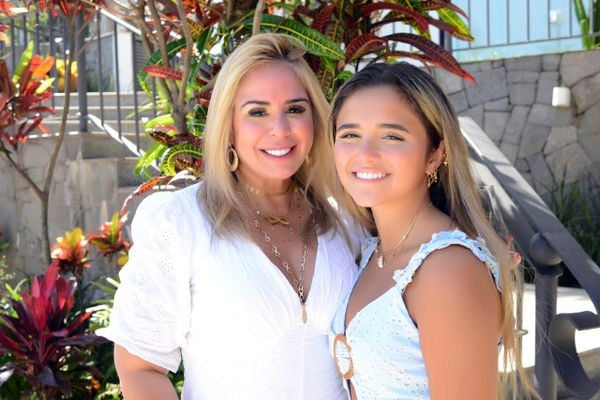 Julianna e  Anamaria Castro