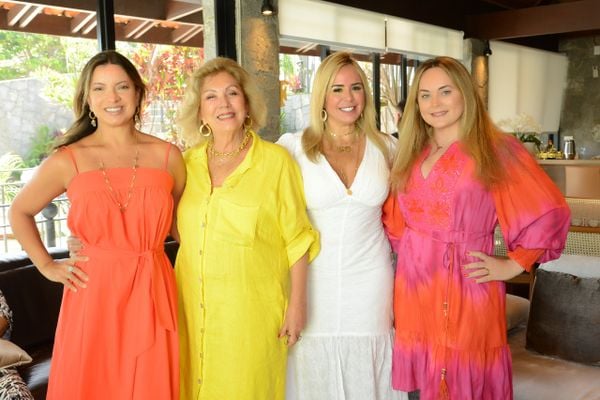 Patricia Castro, Anamaria Castro, Julianna Castro e Camila Castro