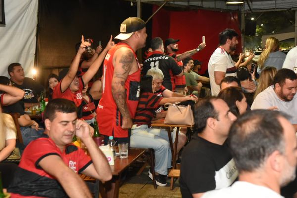 undefined por Carlos Alberto Silva